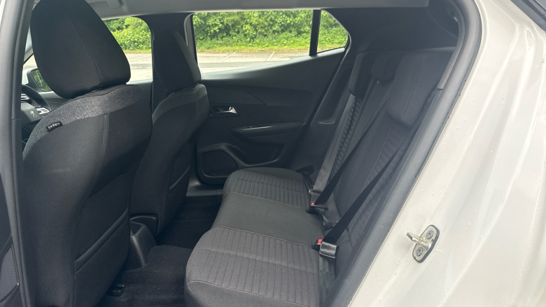 Peugeot 2008 1.2 PureTech Active Premium 5dr Petrol Estate